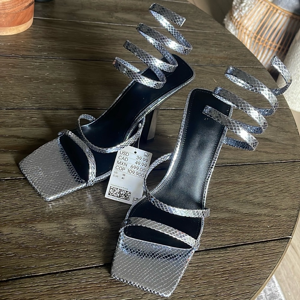 Square toe purple/grey sequins heels